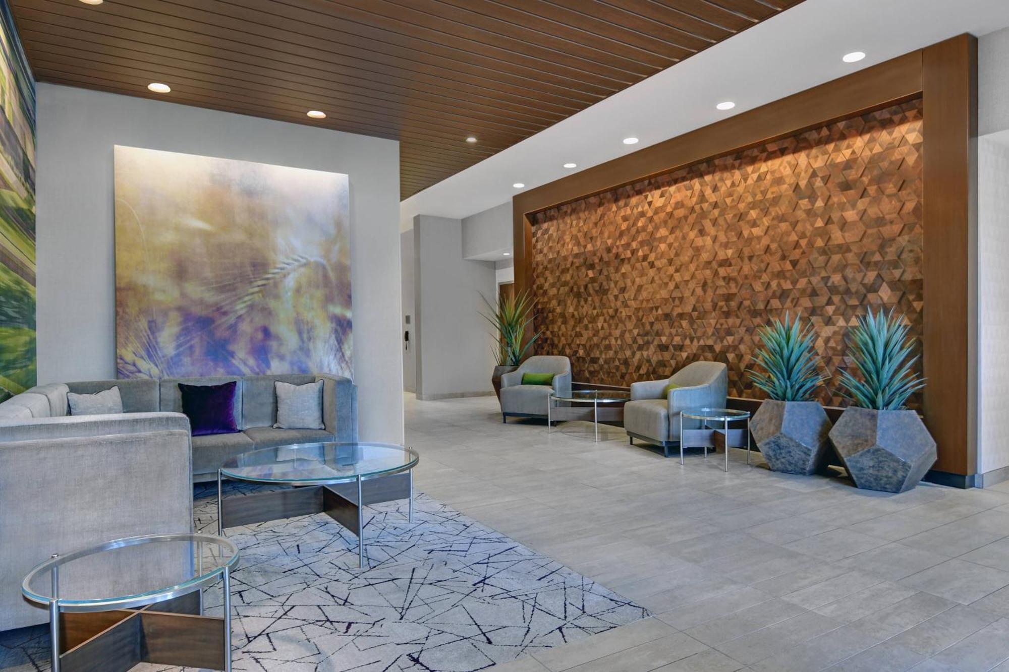 Courtyard By Marriott Manhattan Aggieville Ngoại thất bức ảnh